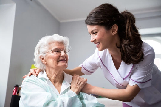 Fonoaudiologia em home care para idosos em Pernambuco